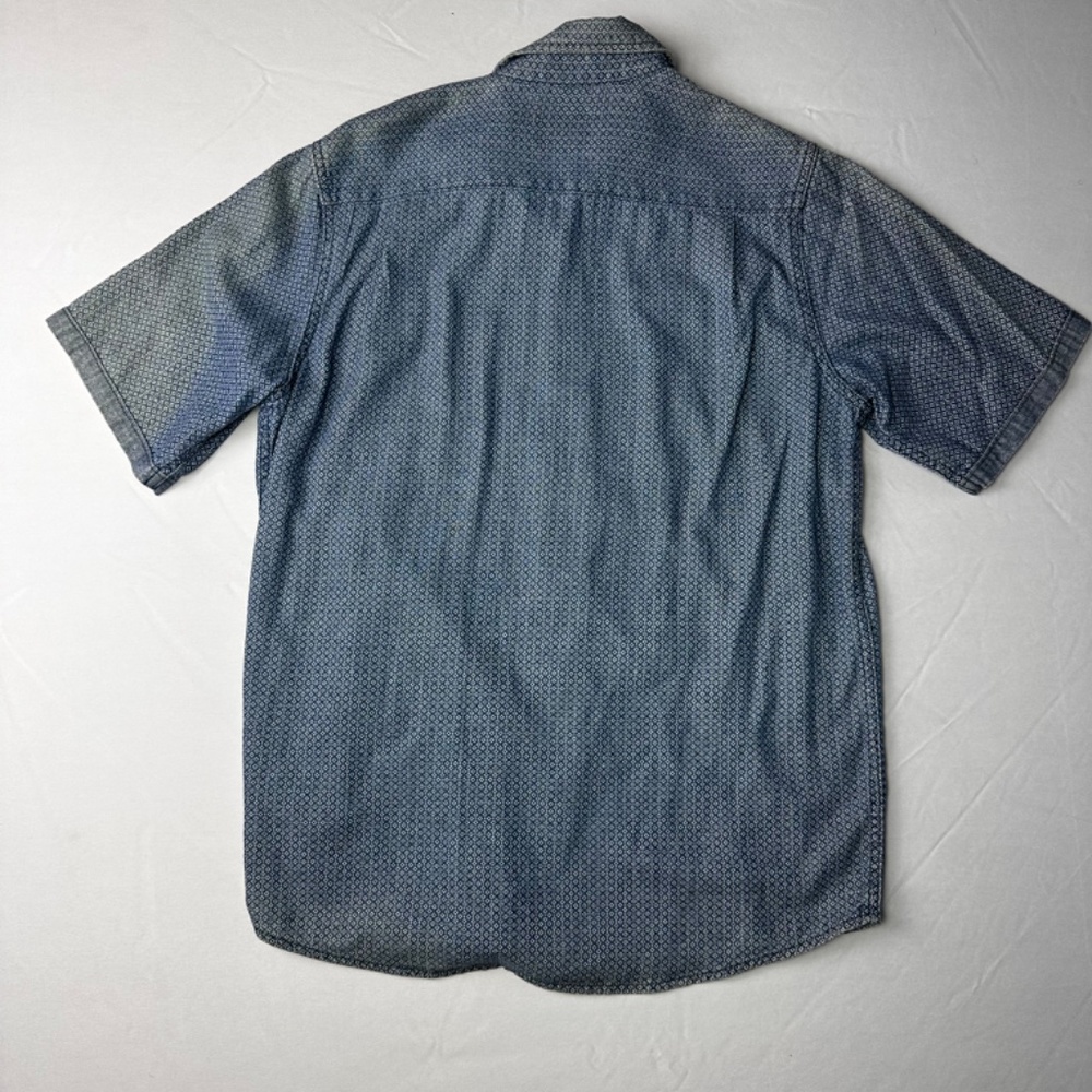 Button down shirt. - Picture 3 of 3